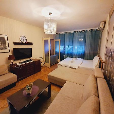 Central Park Studio Apartamento Belgrado Exterior foto
